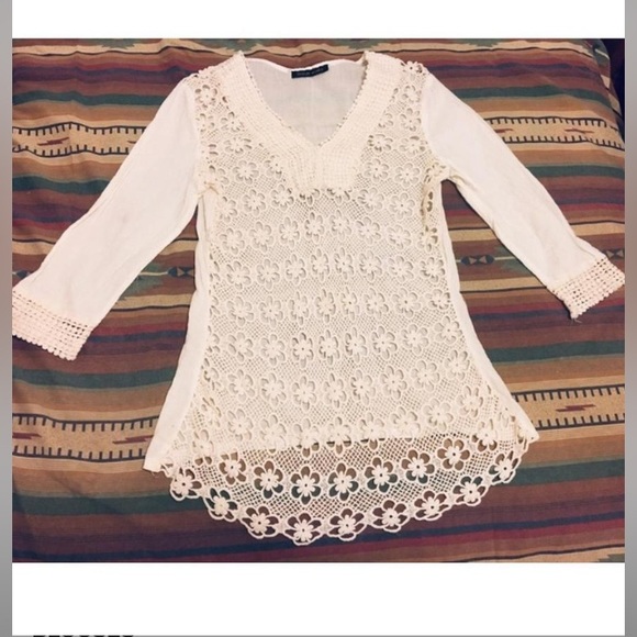 White Floral Crochet Overlay Boho Top - Picture 5 of 8